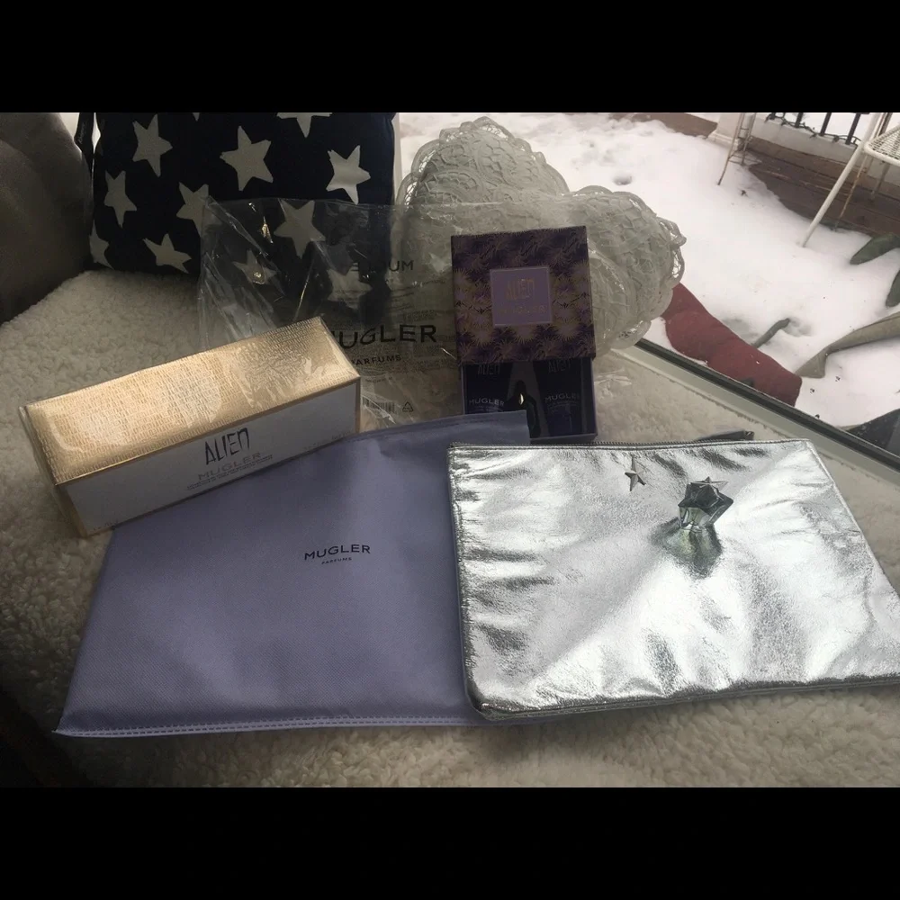 Alien by Mugler bundle - Picture 1 of 9